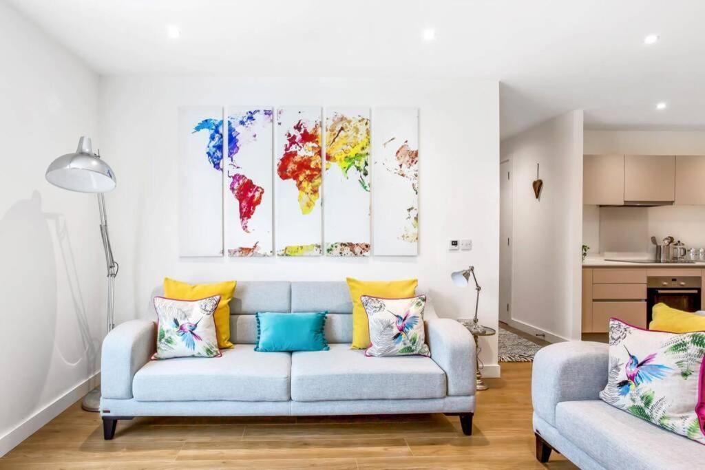 Apartmán Stunning 2 Bed/2 Bath In Town Centre & Parking! Bracknell Exteriér fotografie